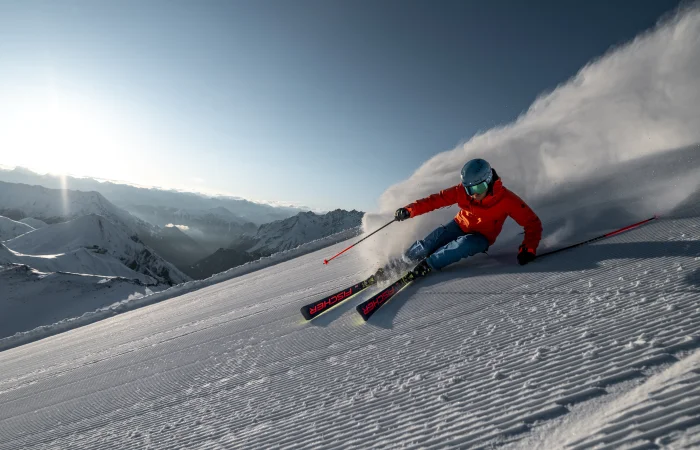 Skifahrer auf der Piste